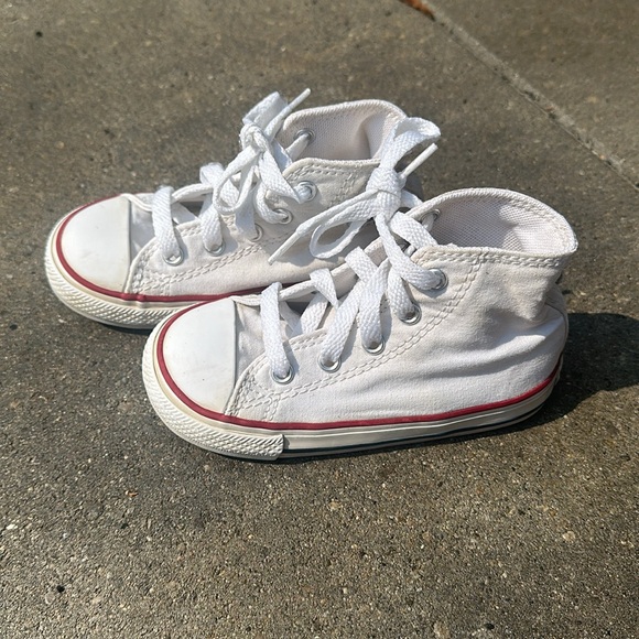 Converse white high top sneakers.8C EUC - Picture 2 of 8
